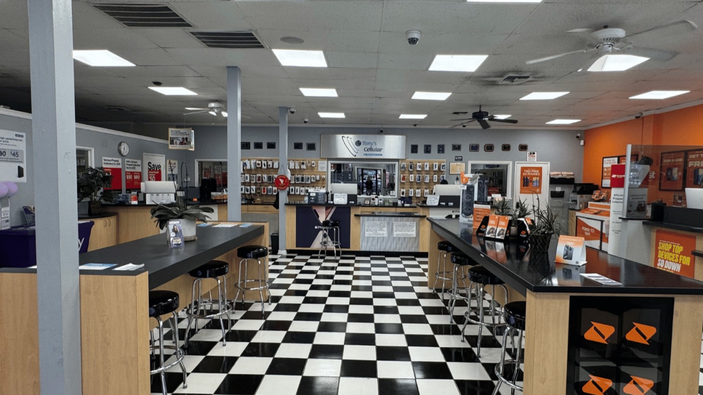 Inside Tony's Cellular in Merced